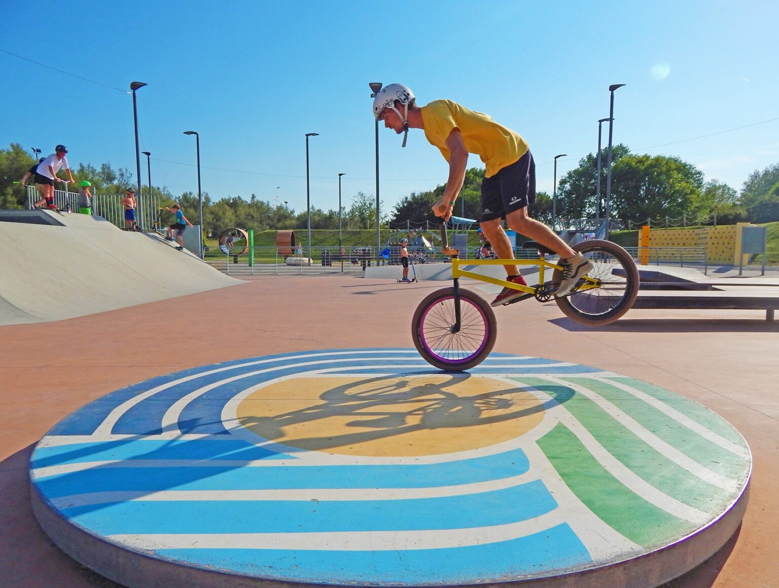 ACTIVITY PARK - Skatepark con bmx