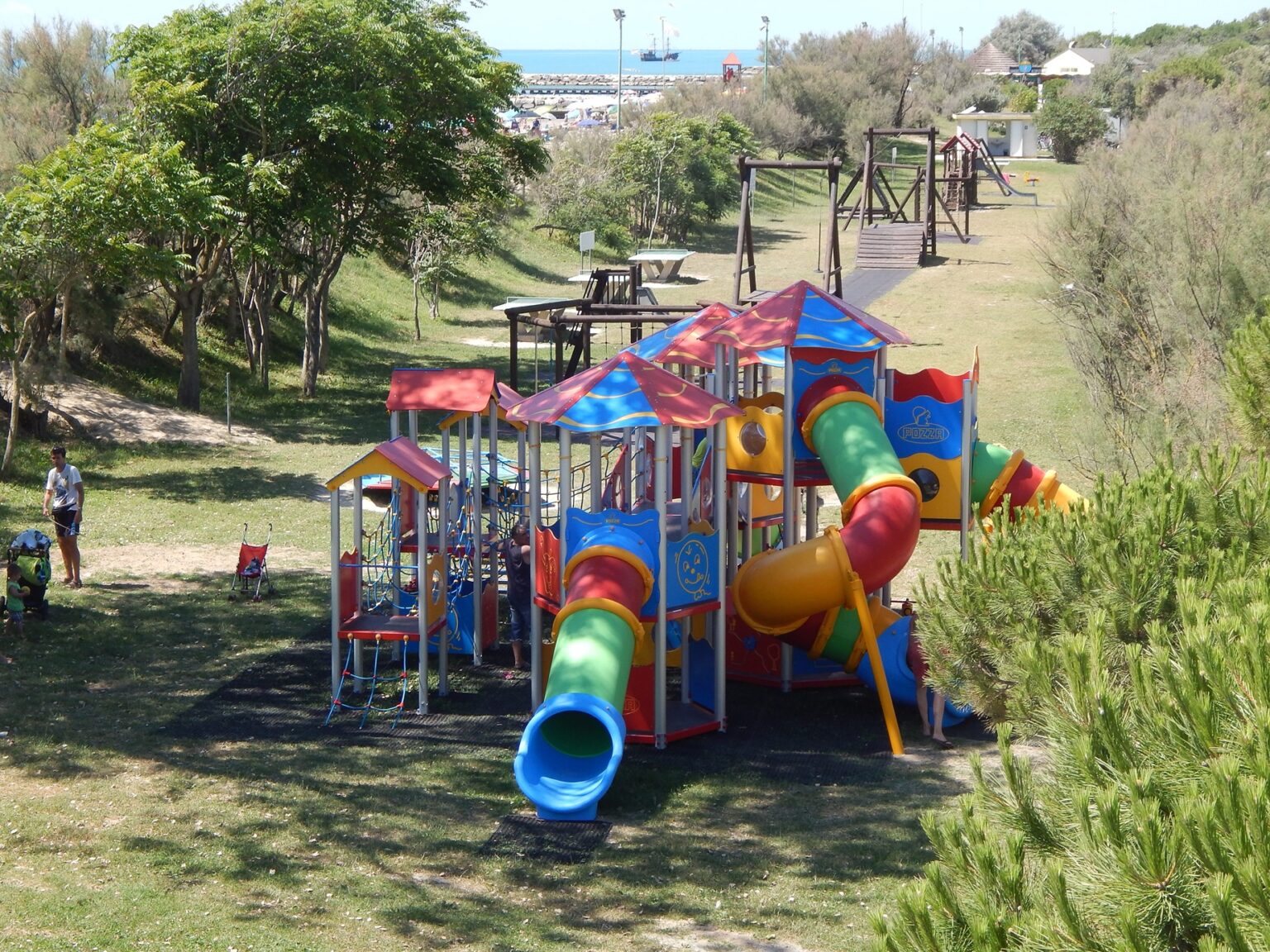 Parco giochi fronte mare